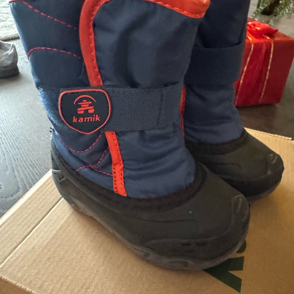 Kamik SnowBug 5 (Toddler size 8) Kids' insulated Blue and Orange Snow Boots - Picture 9 of 10